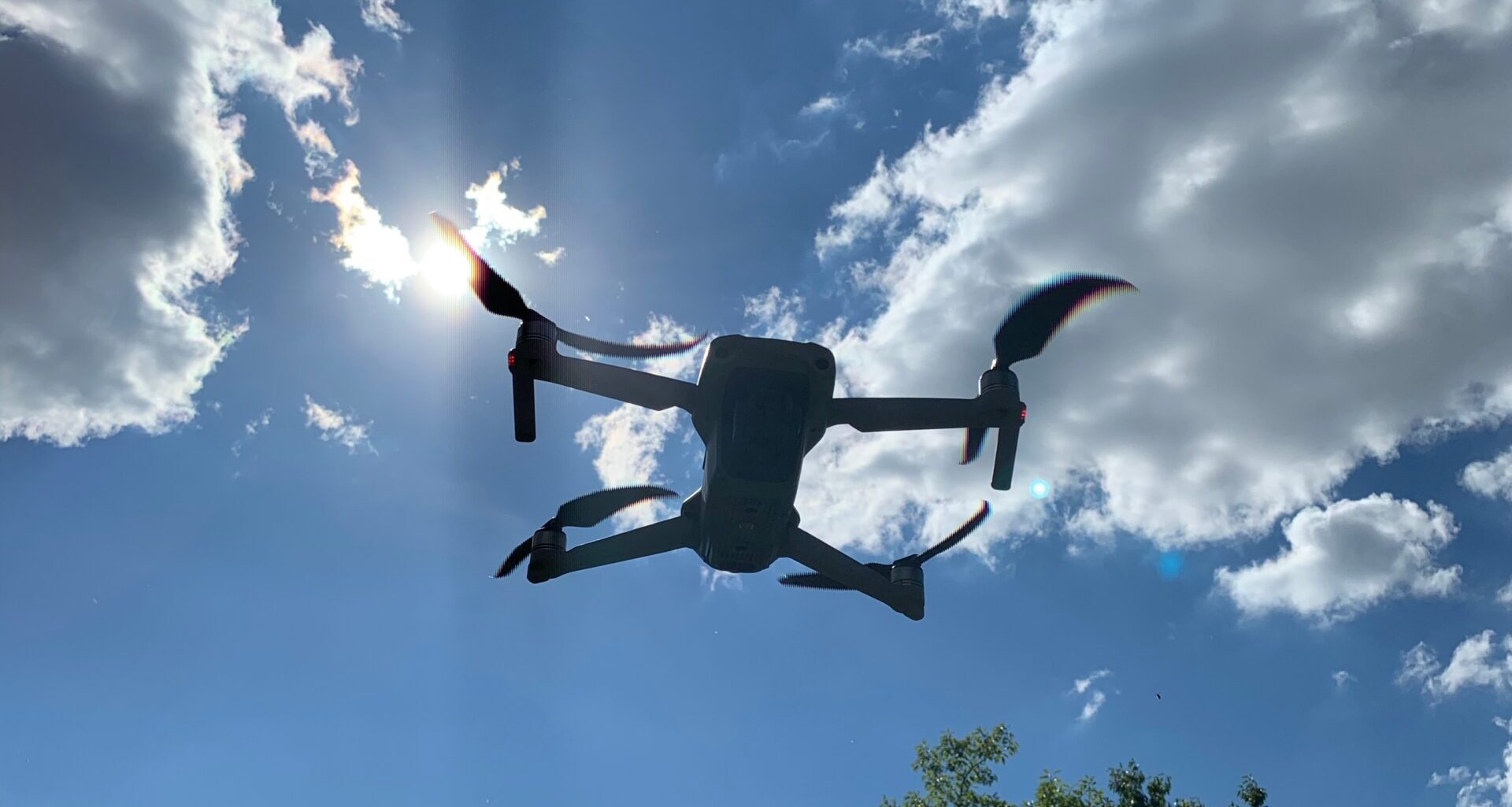 cropped-Drohne-im-Flug-scaled-2.jpeg